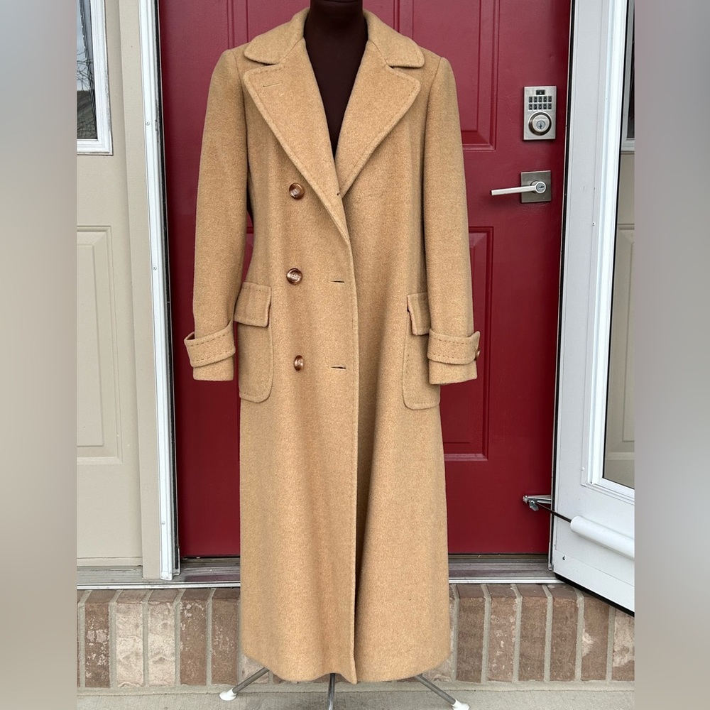 VTG ‘70’s DENISE ORIGINALS sM-L 💯Mongolian camel hair full length coat-pristine!